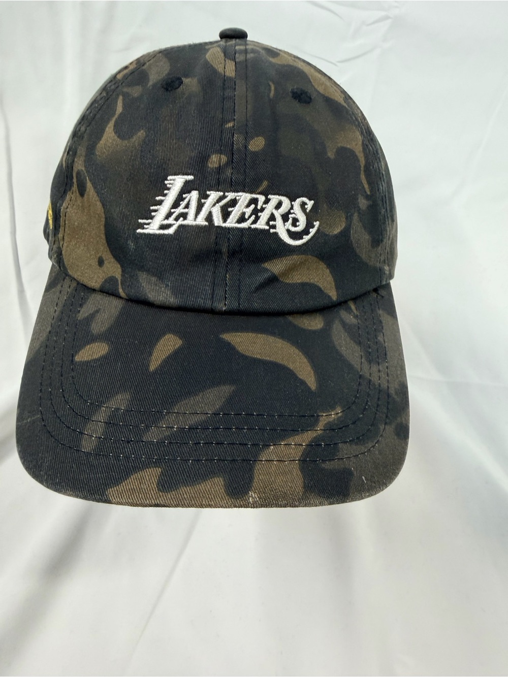 LA Lakers Camouflage Baseball Hat - Black/Brown NEW